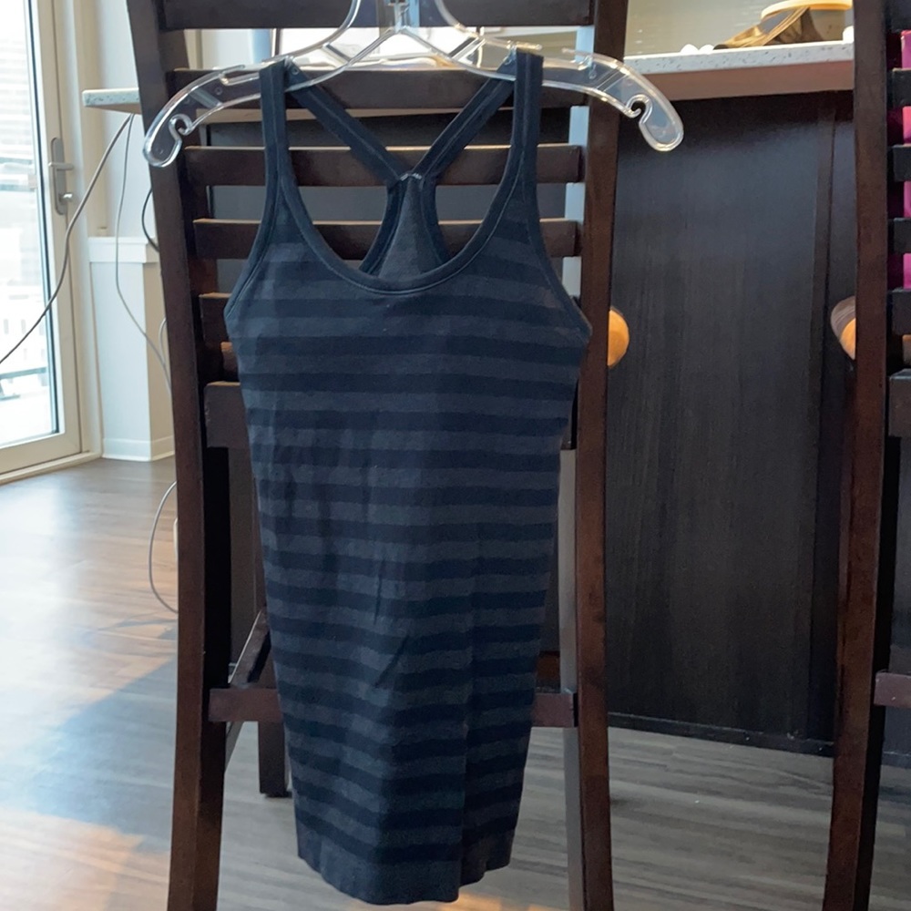 Lulu Ebb to Street too, black stripe, size 4